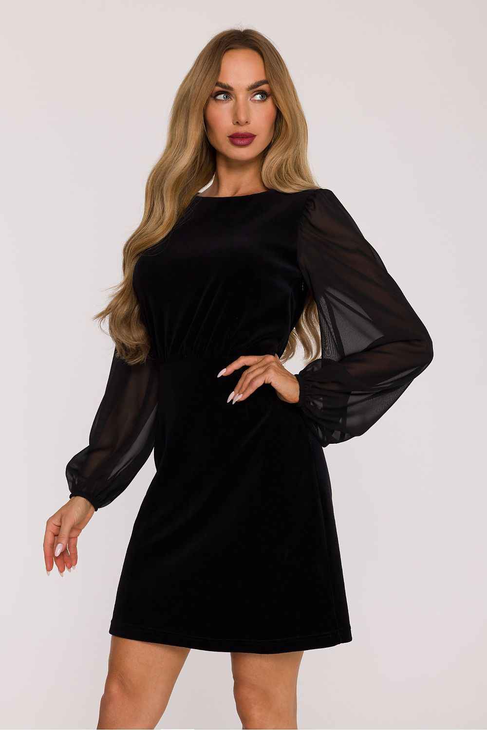 Evening dress model 220004